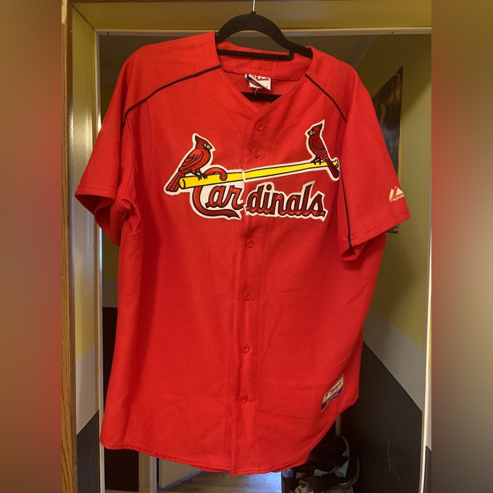 Men’s large cardinal jersey